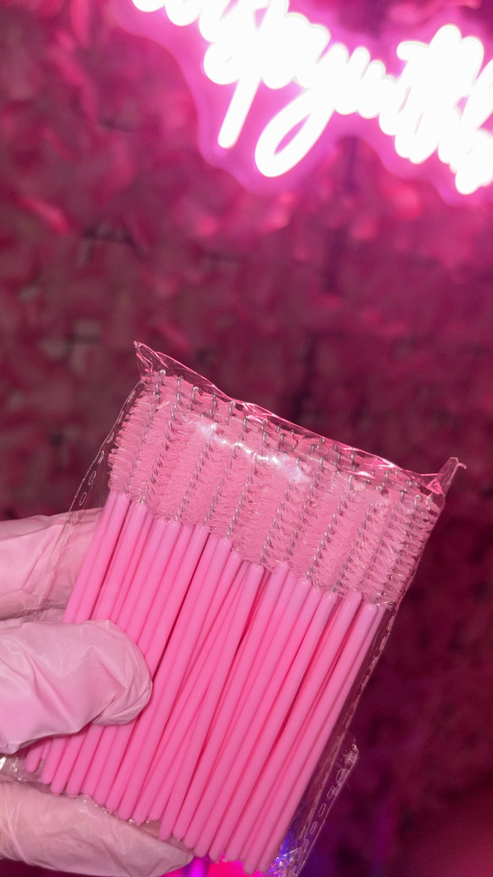 Wispy Pink Spoolie Brushes ♡