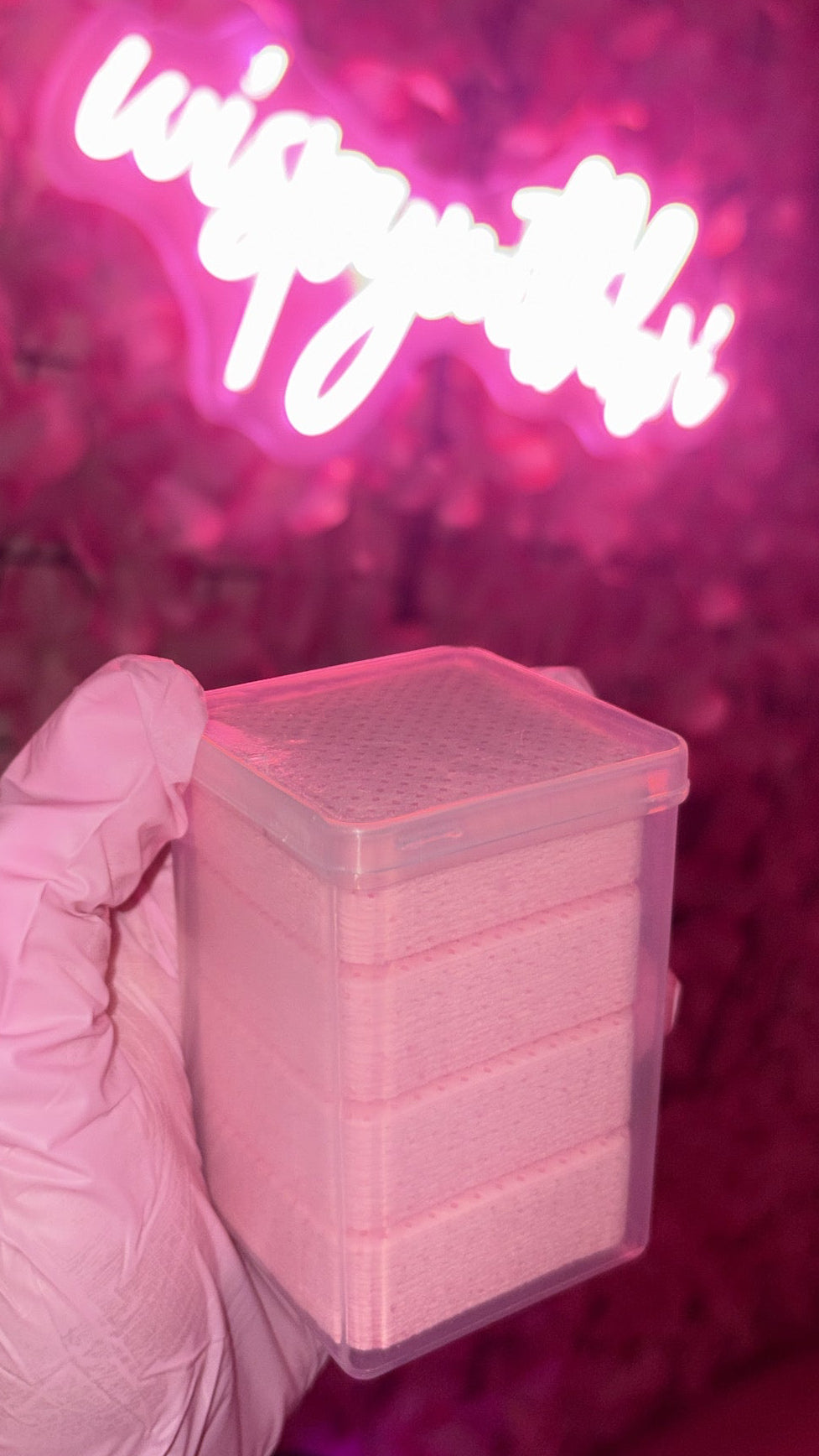 Wispy Adhesive Wipes ♡
