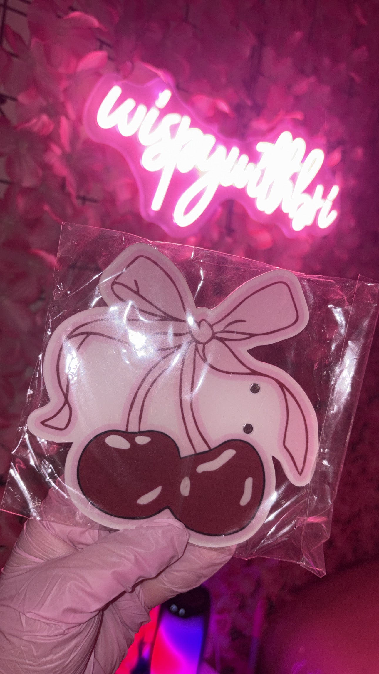 Wispy Cherry Lash Tile ♡